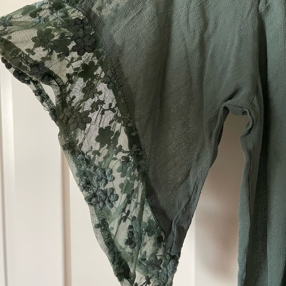 Sage green blouse. - Picture 5 of 5